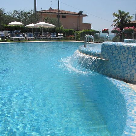 Residence Villa Margherita Brenzone sul Garda Luaran gambar
