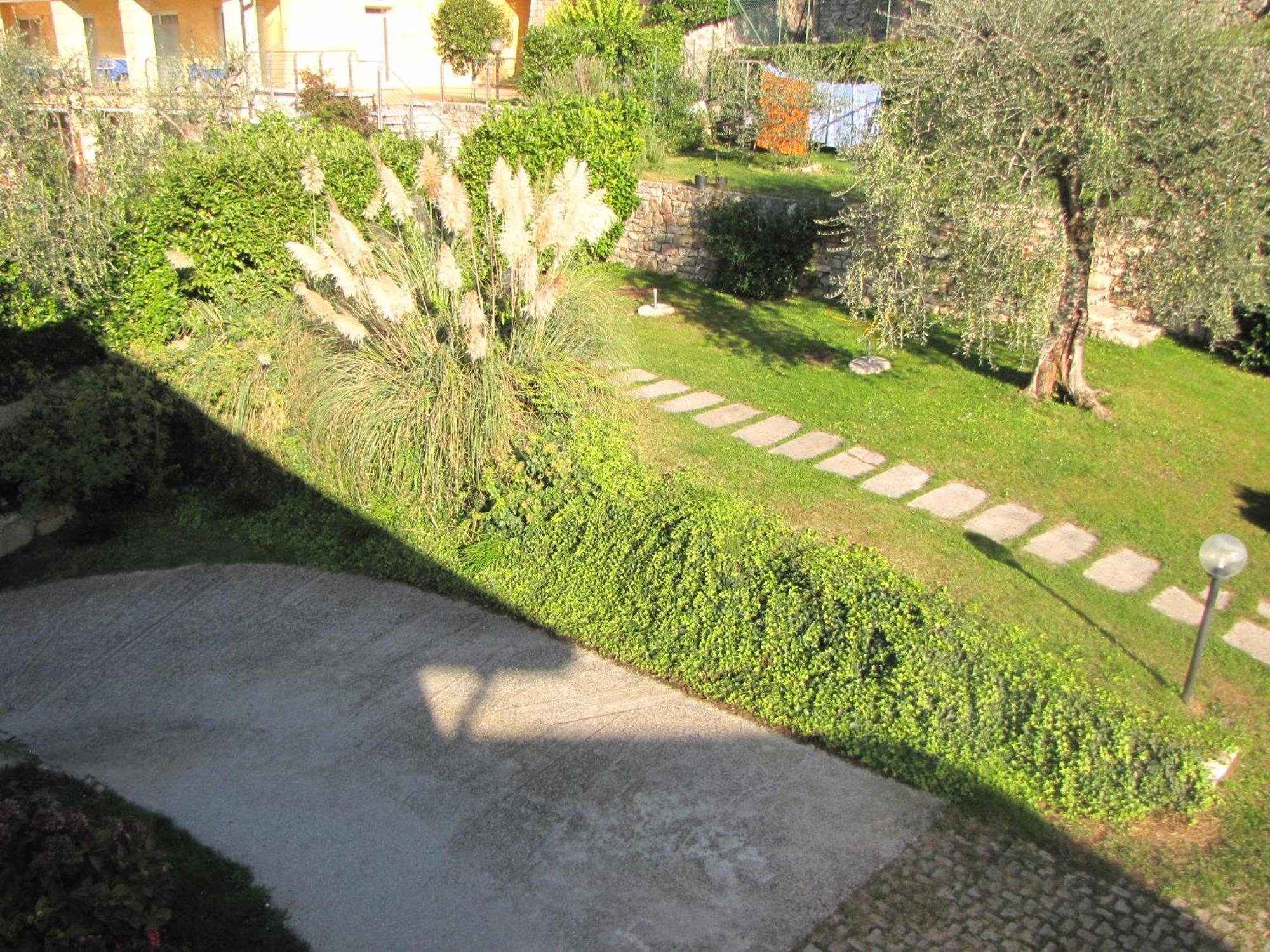 Residence Villa Margherita Brenzone sul Garda Bilik gambar