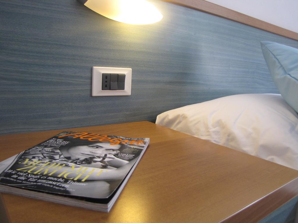 Residence Villa Margherita Brenzone sul Garda Luaran gambar