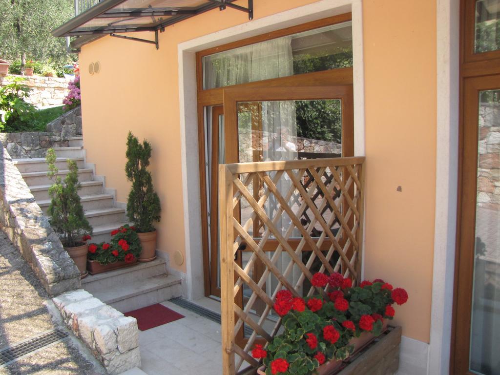 Residence Villa Margherita Brenzone sul Garda Luaran gambar